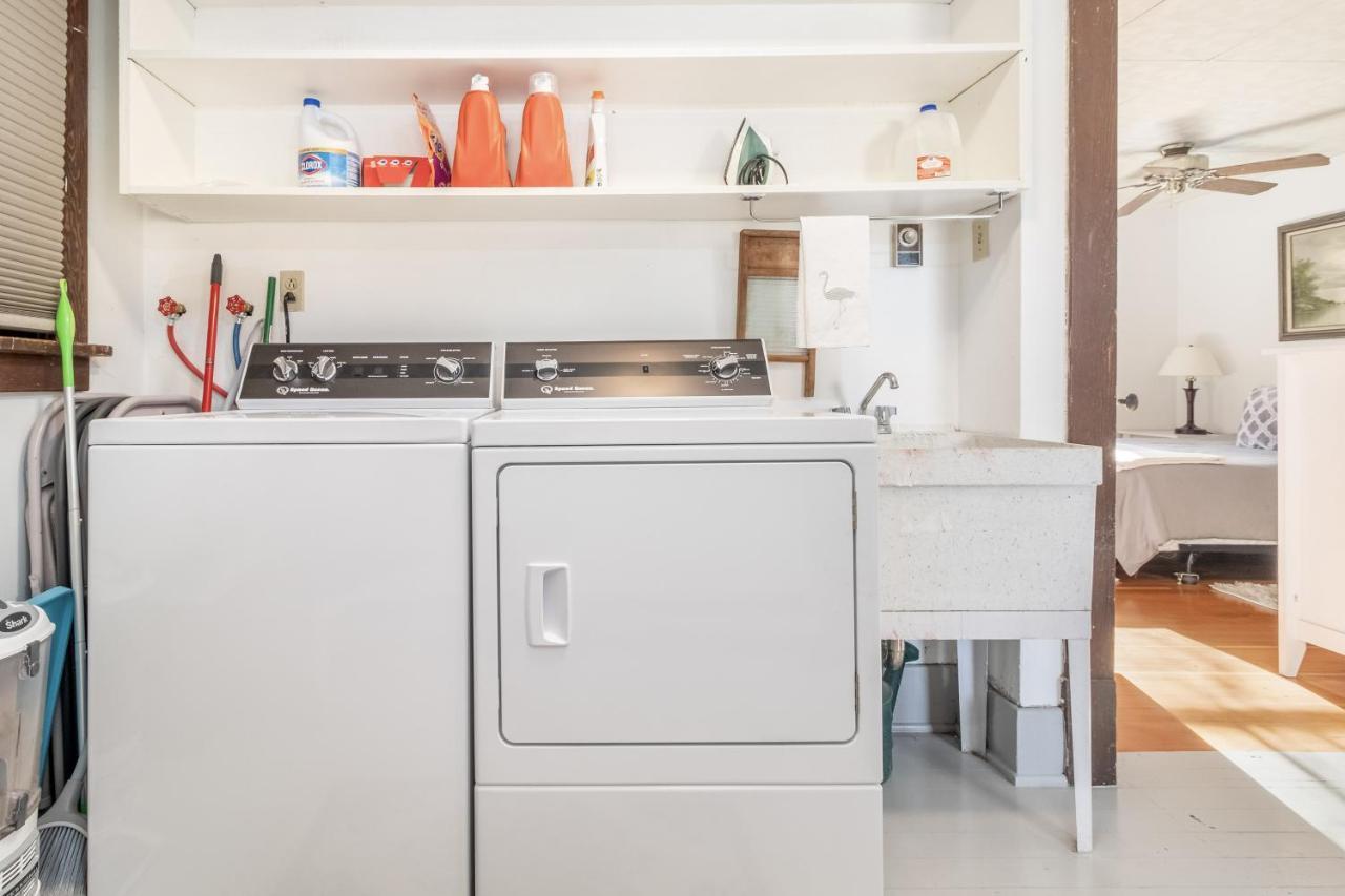 ליבנוורת' Rockwell Retreat By Nw Comfy Cabins מראה חיצוני תמונה
